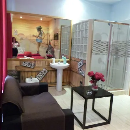 Con Encanto Homestay *